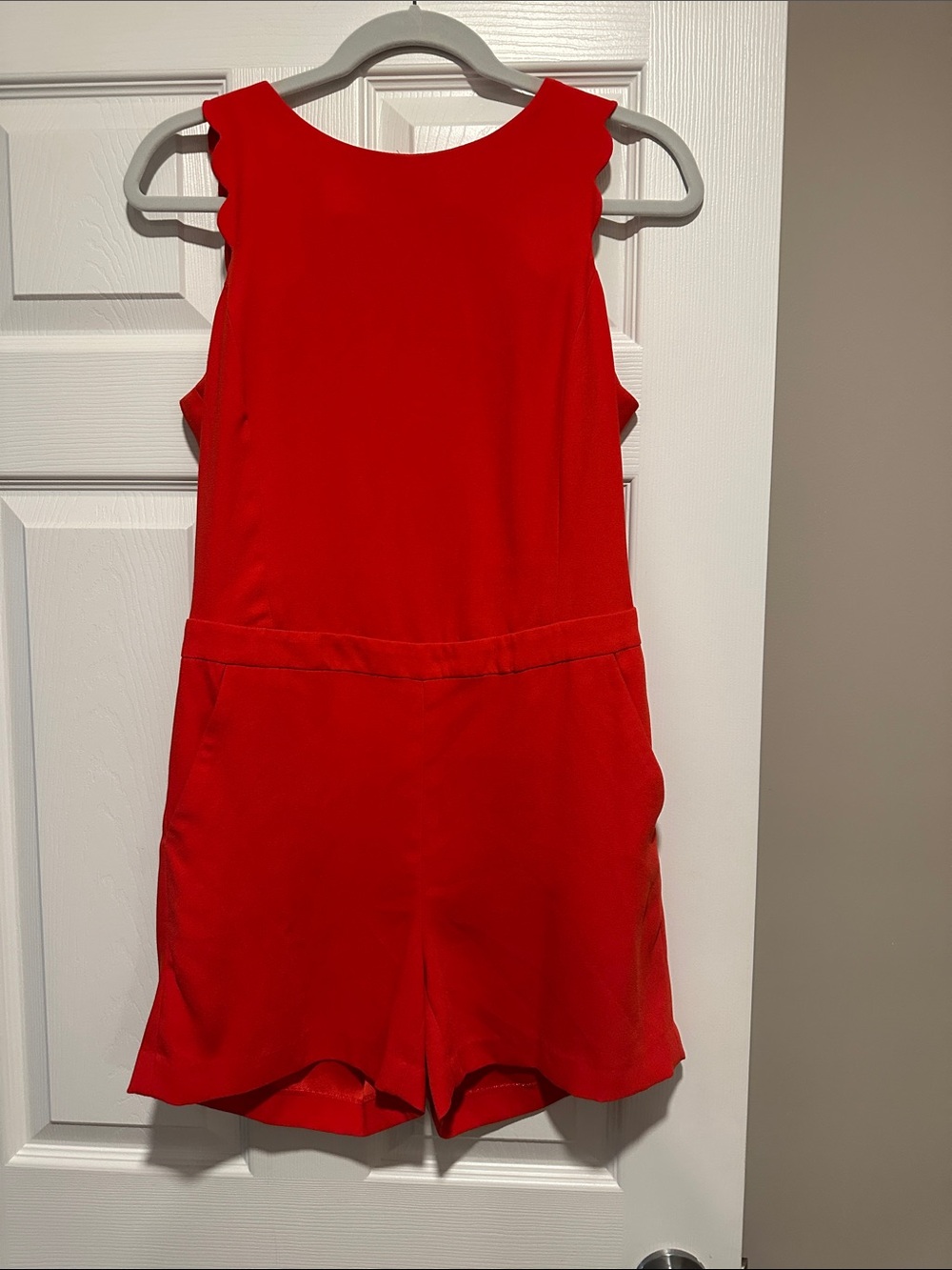 Coral Sleeveless Scallop One-Piece Romper with Pockets